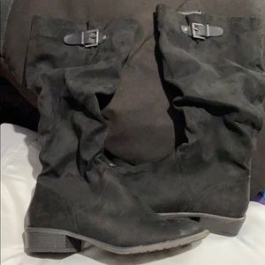 Women’s black Bass suede Boots